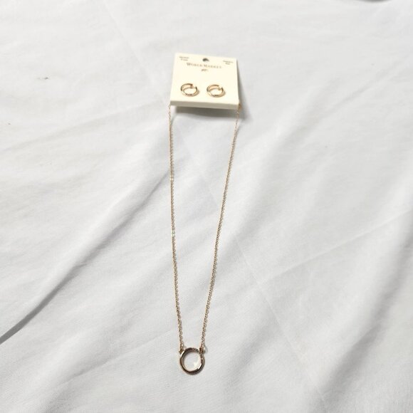 World Market Women's Jewelry Set Nickel Free New Gold Toned Rhinestones - Picture 1 of 5